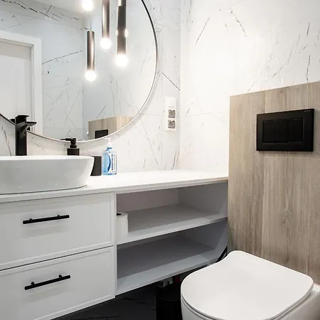 Letnica Free Private Parking