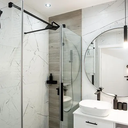 Letnica Free Private Parking Danzig